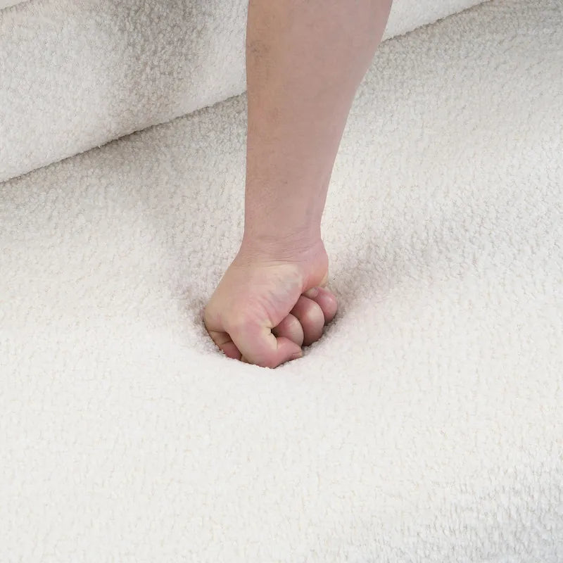 Panca da pranzo imbottita in bouclé con gambe in legno di gomma